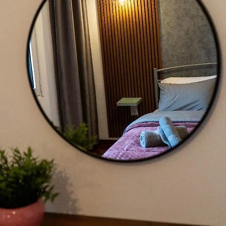 Penthouse 公寓 *